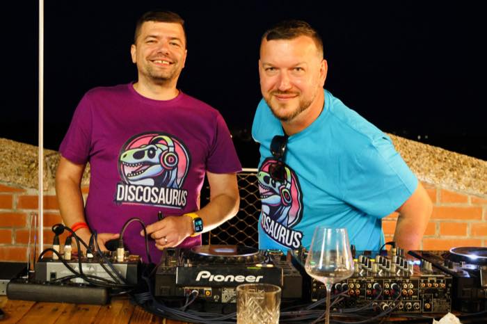 Bublinky v oblacích · 13. 6. 2025 — Discosaurus DJs