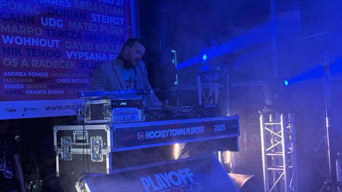 Pardubický ples · 28. 3. 2025 — Discosaurus DJs