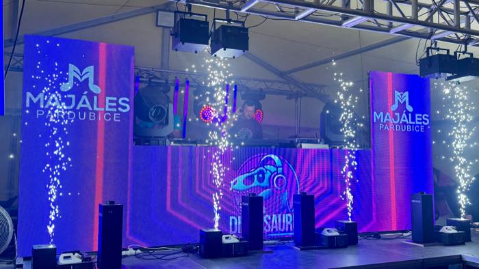 Majáles Pardubice · 16. 5. 2026 — Discosaurus DJs